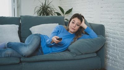 7 Kebiasaan yang Merusak Jantung, Sering Mager sampai Kesepian