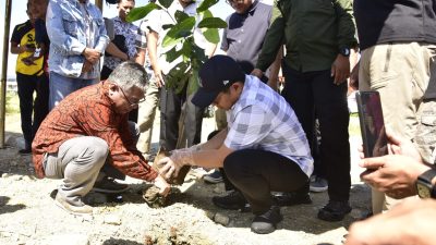 Pj Gubernur Letakkan Batu Pertama Pembangunan Gedung Sekretariat AMSI Gorontalo