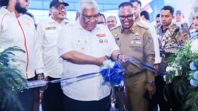 Gubernur Ali Mazi Resmikan Gedung Baru Bank Sultra di Muna Barat