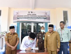 PT Vale Serahterima Renovasi PKM Bahomotefe ke Pemda Morowali