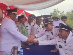 Gubernur Ali Mazi Ladeni Curhat Empat Kades Saat Momen HUT Sultra