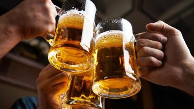 7 Minuman yang Perlu Dihindari saat Cuaca Panas Ekstrem
