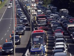 Jokowi Minta Tunda Balik Mudik, ASN Bisa Perpanjang Cuti-WFH Seizin Atasan