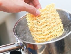 Taiwan Temukan Zat Pemicu Kanker di Mi Instan Indonesia dan Malaysia