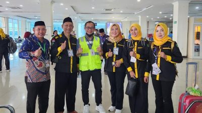 Terbang Pakai Garuda, Rombongan Jemaah Calon Haji Asal Konawe Dapat Service Spesial