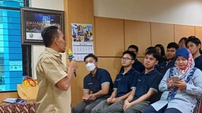 Dosen FISMA STIAMI Sosialisasikan Literasi Digital ke Siswa SMA di Tangerang