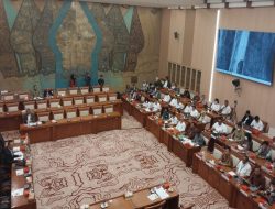 Tak Bisa Bahasa Indonesia, Para Bos Smelter China Kena Semprot Komisi VII DPR