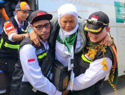 Jemaah Haji Lansia Puji Service Layanan Ibadah Haji Tahun ini, Rektor IAIN Kendari Ikut Beri Jempol