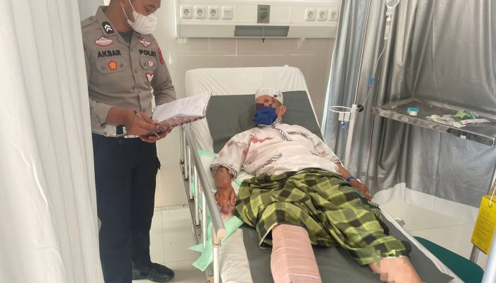 Pelajar Tabrak Motor Pensiunan di Wuawua Kendari, Korban Alami Patah Kaki