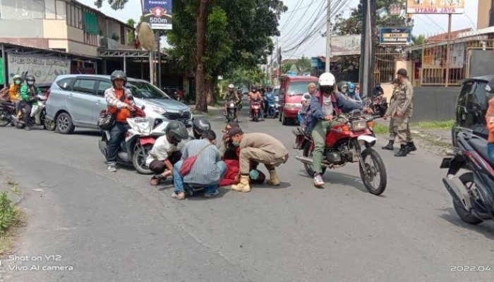 Begini Cara Menolong Korban Kecelakaan Lalu Lintas yang Benar