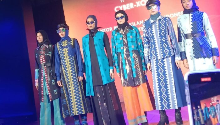 BI Sultra di Jakarta Fashion Trend, Paradekan Busana Tenun Masalili, Pajam Wakatobi dan Buton Tengah