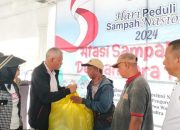 Sekda Sultra Beri Jempol Program Sedekah Sampah: 250 Kg Didonasikan ke Pemulung Momen HPSN