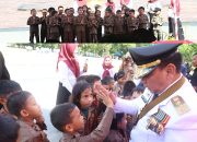 Semangat Siswa TK Kendari Cosplay Jadi Satpol PP Saat HUT Sultra, Unjuk Yel-yel di Hadapan Pj Gubernur Andap