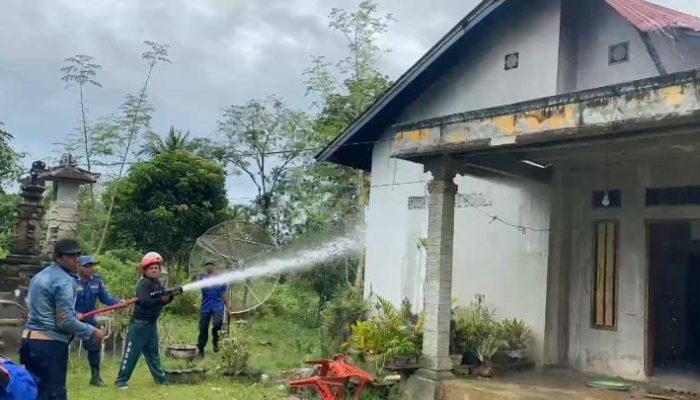 Kebakaran di Desa Wapae Jaya Mubar Tewaskan Satu Wanita Pemilik Rumah