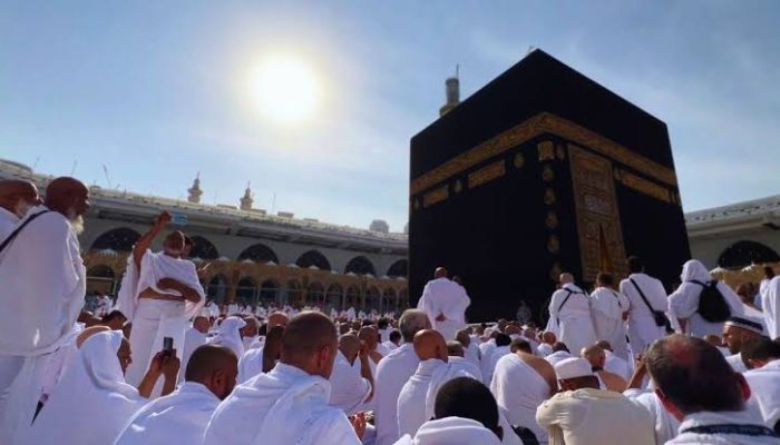 Arab Saudi Setop Keluarkan Izin Umrah untuk Berlaku Sebulan
