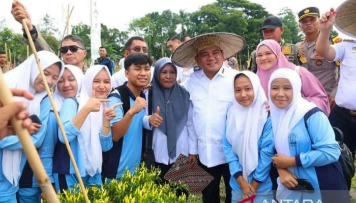 Sukses Budidaya Tanaman Sayur, Siswa SMKN PP 5 Konawe Perluas Lahan Garapan