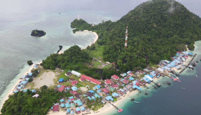 Pegiat Wisata Jelajah Sultra Berharap Insiden Kapal Ore Tumpah di Perairan Labengki Tak Terulang