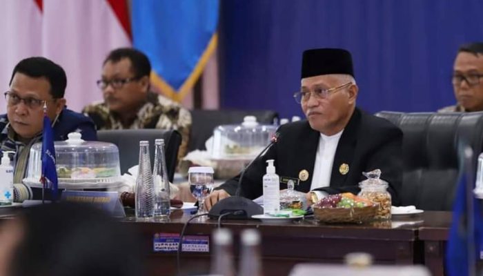 Buka RUPS Bank Sultra, Sekda Asrun Lio Wanti Komisaris Paham Tupoksi & Tingkatkan Pengawasan