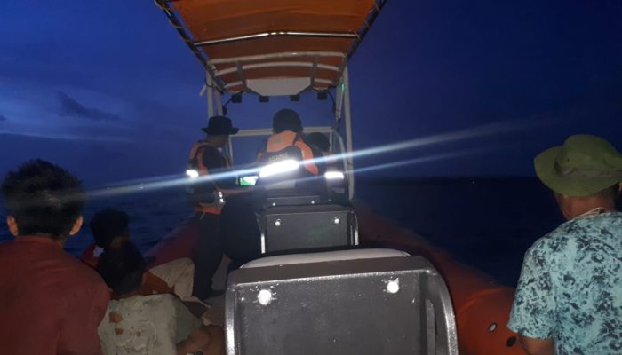 Empat Nelayan Dievakuasi Selamat Usai Alami Kecelakaan Kapal di Perairan Komponaone Wakatobi