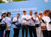 HUT 56 Sinergi Lestari, Purnabakti PT Vale Antusias Jalan Santai dan Bersihkan Lingkungan di Losari