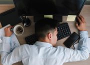 Waspada, Sering Mengantuk di Siang Hari Bisa Jadi Pertanda 5 Kondisi Ini