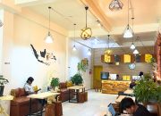 Kopi +62: Kafe Berkonsep Industrial, Sajikan Kopi Autentik