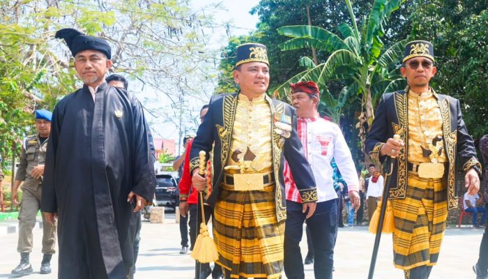 Pelantikan Sultan Buton XLI, Pj Gubernur Sultra Inisiasi Perda Masyarakat Hukum Adat