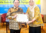 Miliki Komitmen Kelola Pangan, Pj Gubernur Sultra Terima Apresiasi Nasional