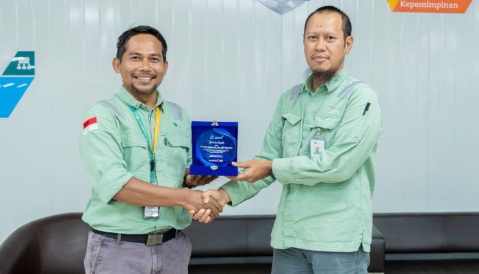 Tertib Frekuensi, PT Vale IGP Pomalaa Raih Penghargaan Loka Monitor SFR Kendari