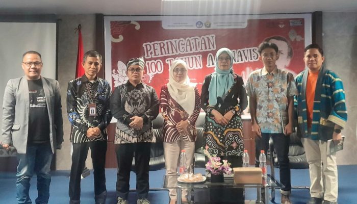 Edukasi dan Apresiasi Sastra: 100 Tahun AA Navis di Sulawesi Tenggara