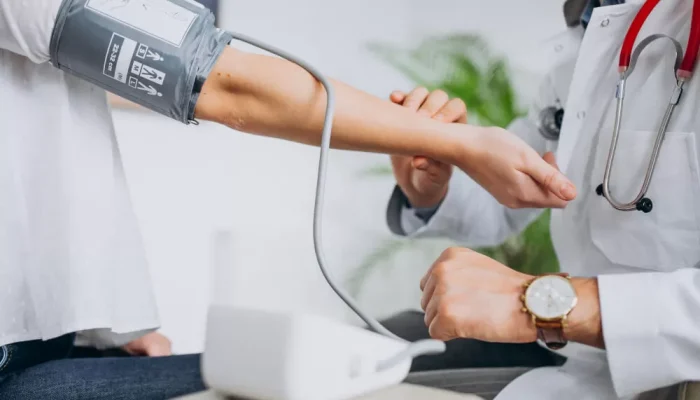 Menkes Beri Hadiah Medical Check Up Gratis di 2025, DPR Dukung