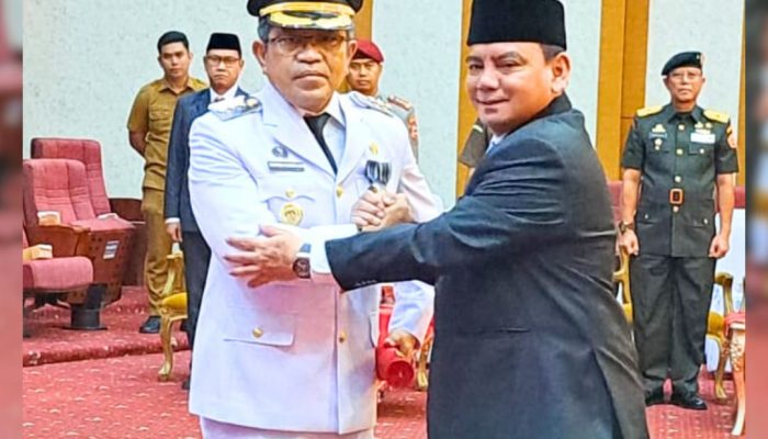 Ridwan Badallah Pimpin Kabupaten Busel