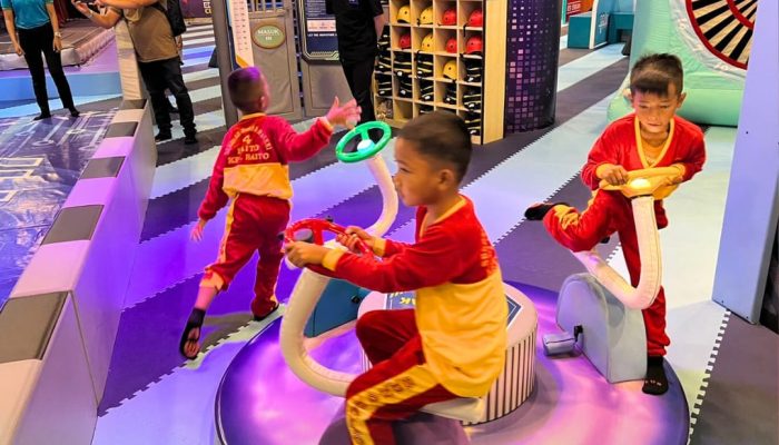 Dinas P3A Konsel Ajak Siswa SD 4 Baito ‘Healing’ ke Mall The Park Kendari