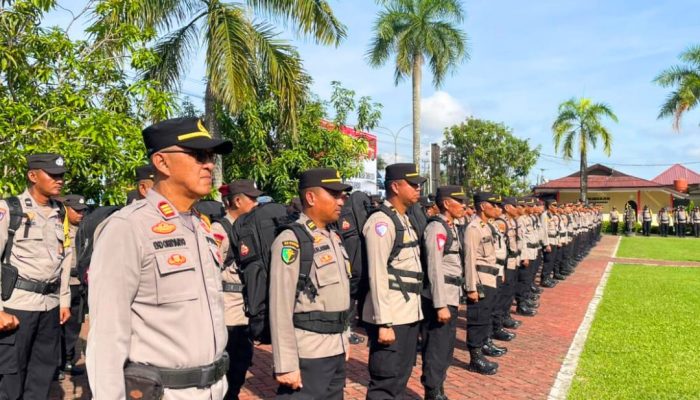 Pimpin Apel Pergeseran Pasukan Pengamanan Pilkada, Ini Arahan Kapolresta Kendari ke Personelnya