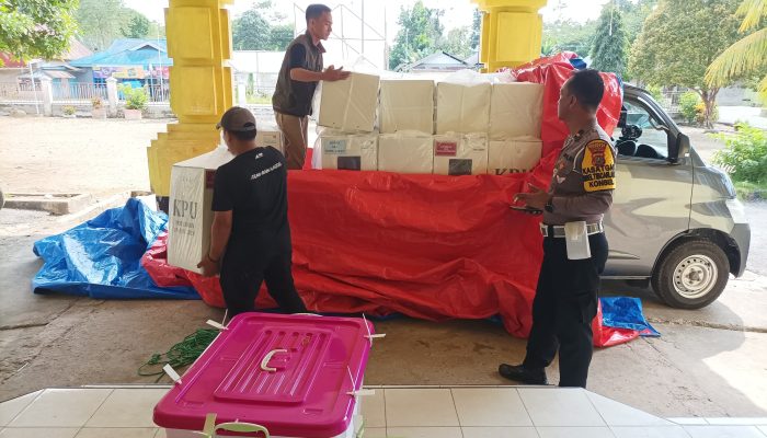 Personel TNI- Polri Kawal Ketat Distribusi Logistik Hasil Pilkada Konsel