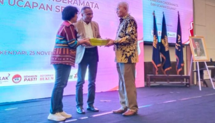 Sekda Sultra Asrun Lio Apresiasi Kinerja Kanwil Kemenkumham Sultra Silvester Sili Laba
