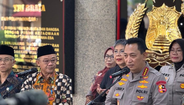Kapolri-Mendikdasmen Sepakat Selesaikan Masalah Bidang Pendidikan dengan Restorative Justice