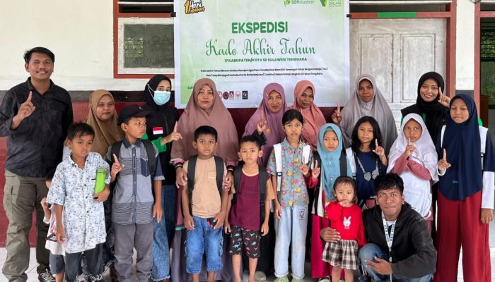 Kebahagiaan Warga Muna Terima Kado Akhir Tahun Dari Dompet Dhuafa Volunteer Sultra