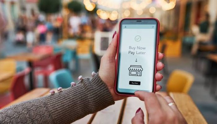 Tren Penggunaan Pinjaman “Online” dan “Paylater” Meningkat, Gen Z Perlu Strategi Keuangan Tepat