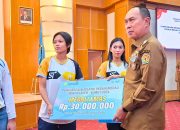Jerih Payah Atlet Peraih Medali PON Terbayarkan, Gubernur ASR: Tak Ada Lagi Bonus Atlet yang Telat!