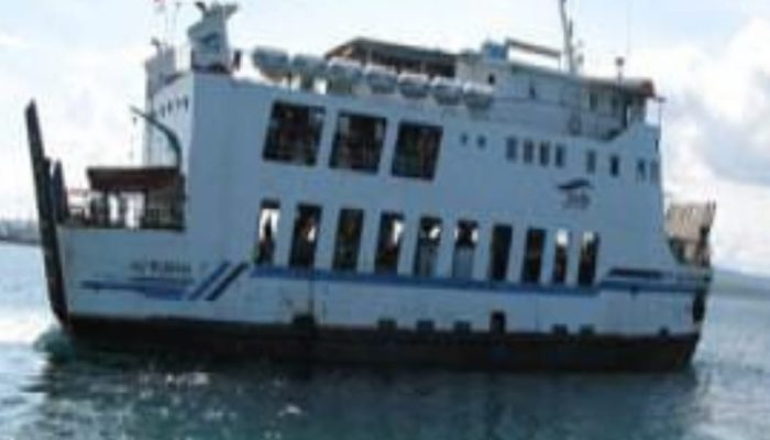Perdana Berlayar Saat Puncak Arus Mudik, Kapal Fery Pulau Rubiah Siap Angkut Penumpang dari Torobulu ke Tondasi