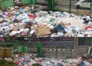 Dilema Sampah di Kota Kendari: Volume Menggunung, Petugas Tak Imbang