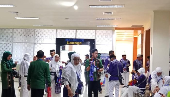 1.145 Jamaah Haji Sultra Terbang Menuju Tanah Suci Via Bandara Haluoleo
