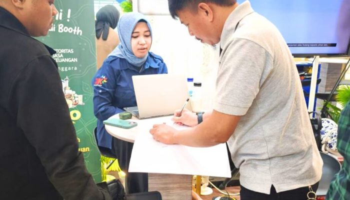 Layanan Cek Riwayat Kredit ‘SLIK’ OJK Paling Diburu Selama Event Sultra Maimo 2025