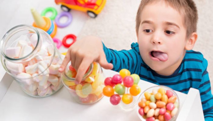 Jajanan Favorit Anak Ternyata Mengandung Ribuan Mikroplastik