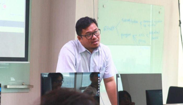 Pemuda Asal Sulawesi Tenggara Ciptakan Search Engine ‘Google’ Karya Anak Bangsa