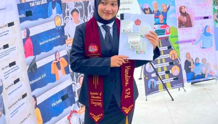 Mahasiswa PGSD Unsultra Lulus Sarjana Pendidikan Tanpa Skripsi