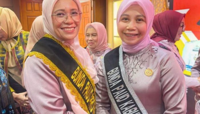 Hartini Azis Dikukuhkan Jadi Bunda PAUD & Bunda Literasi Koltim