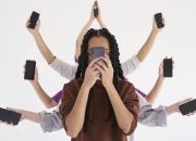 DPR Usul Warga RI Dilarang Punya Second Account Media Sosial