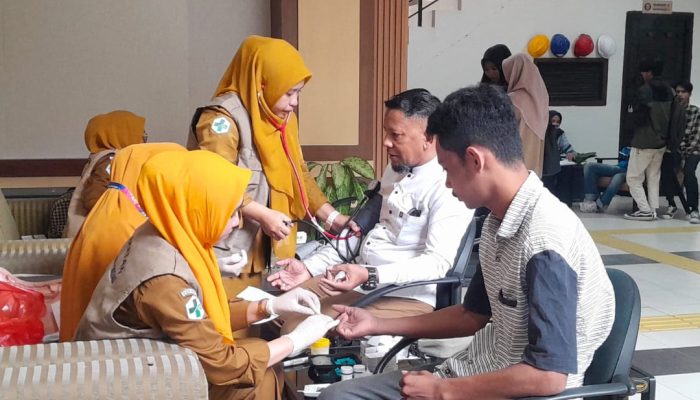Puskesmas Mokoau Roadshow ke Kampus UHO, Beri Layanan Kesehatan Gratis ke Mahasiswa